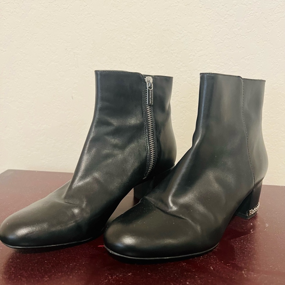 Michael Kors short boots / Size 7